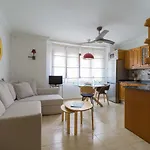 아파트 Quiet Behind The By Canariasgetaway *